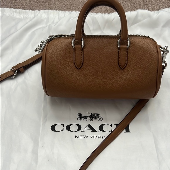 Coach Tan Mini Bag with Structured Design and Adjustable Strap - Picture 3 of 5